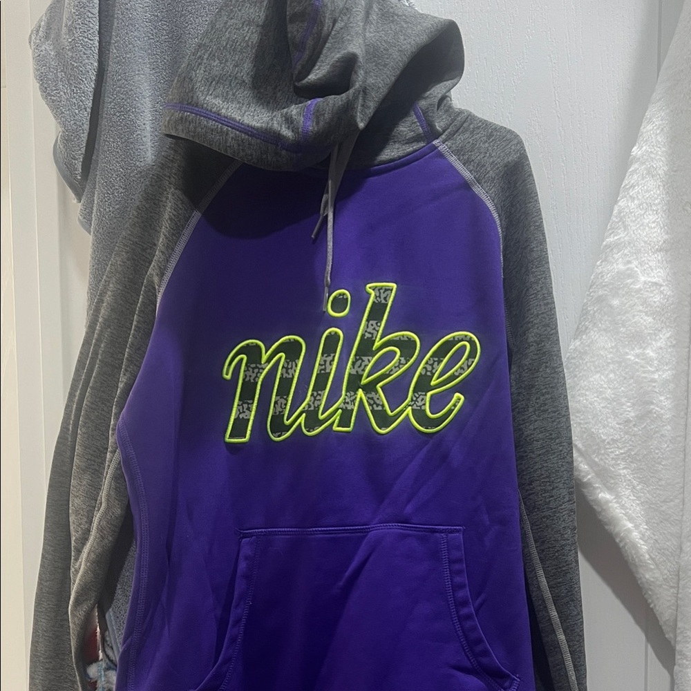 Nike Women's Purple and Gray Jacket